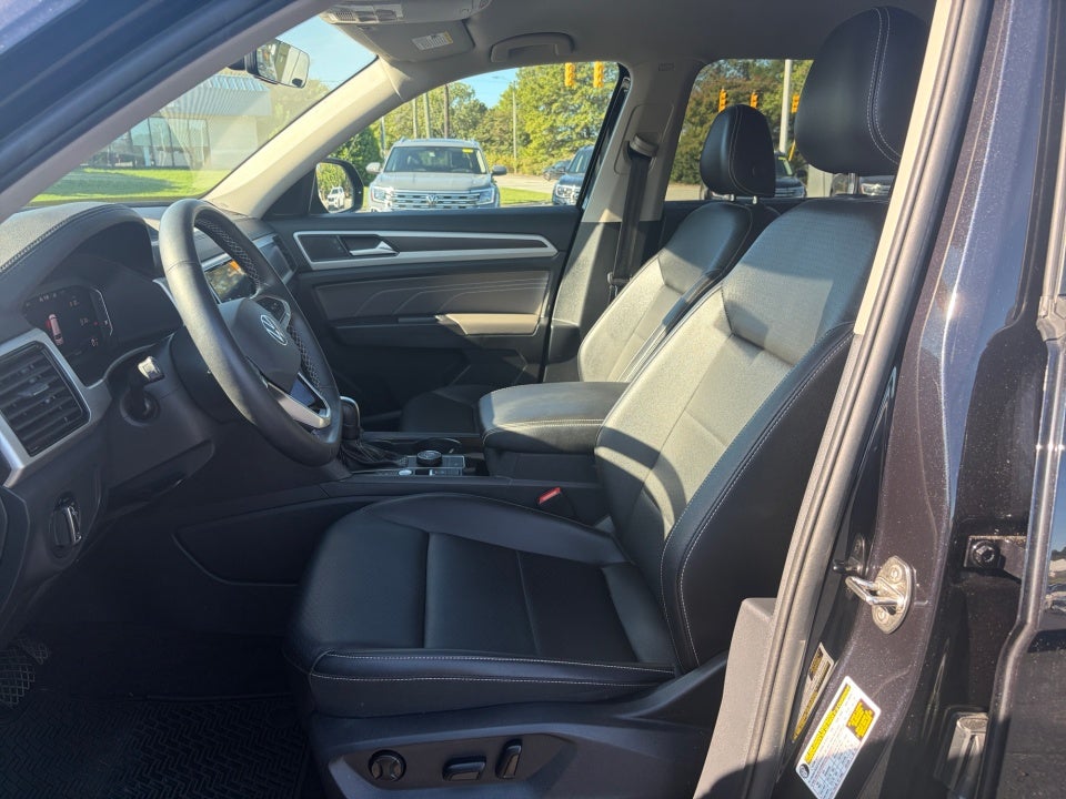 2022 Volkswagen Atlas 3.6L V6 SE w/Technology