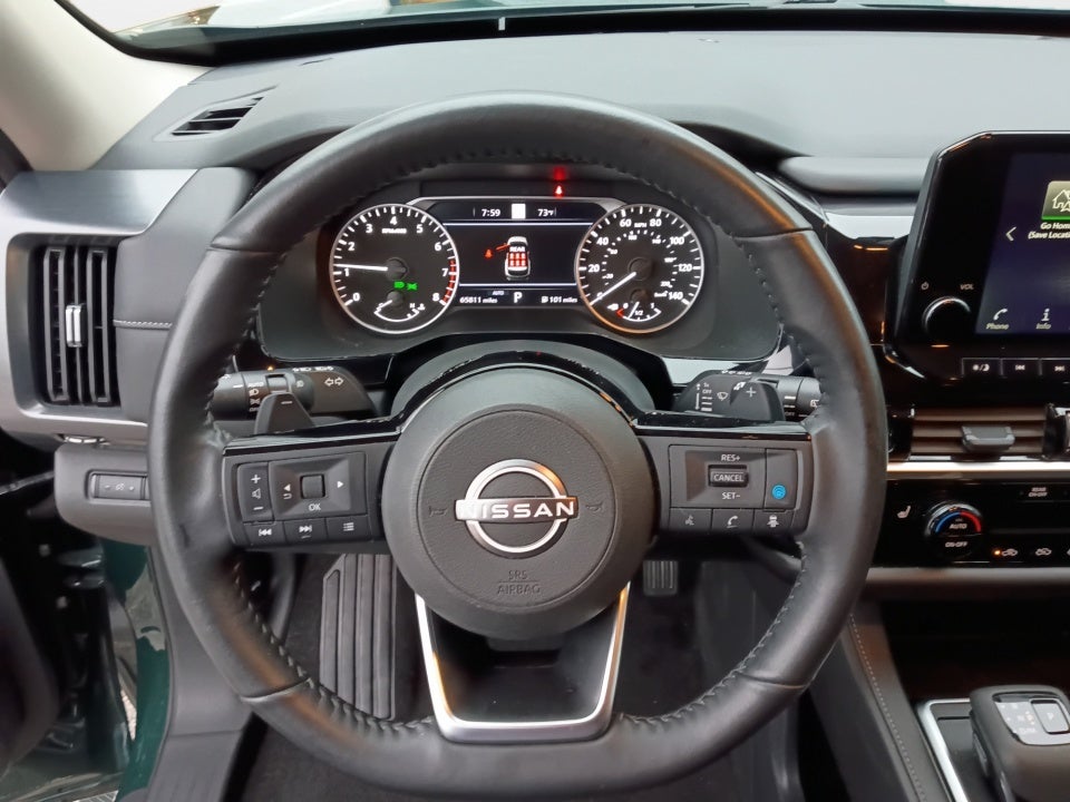 2024 Nissan Pathfinder SL