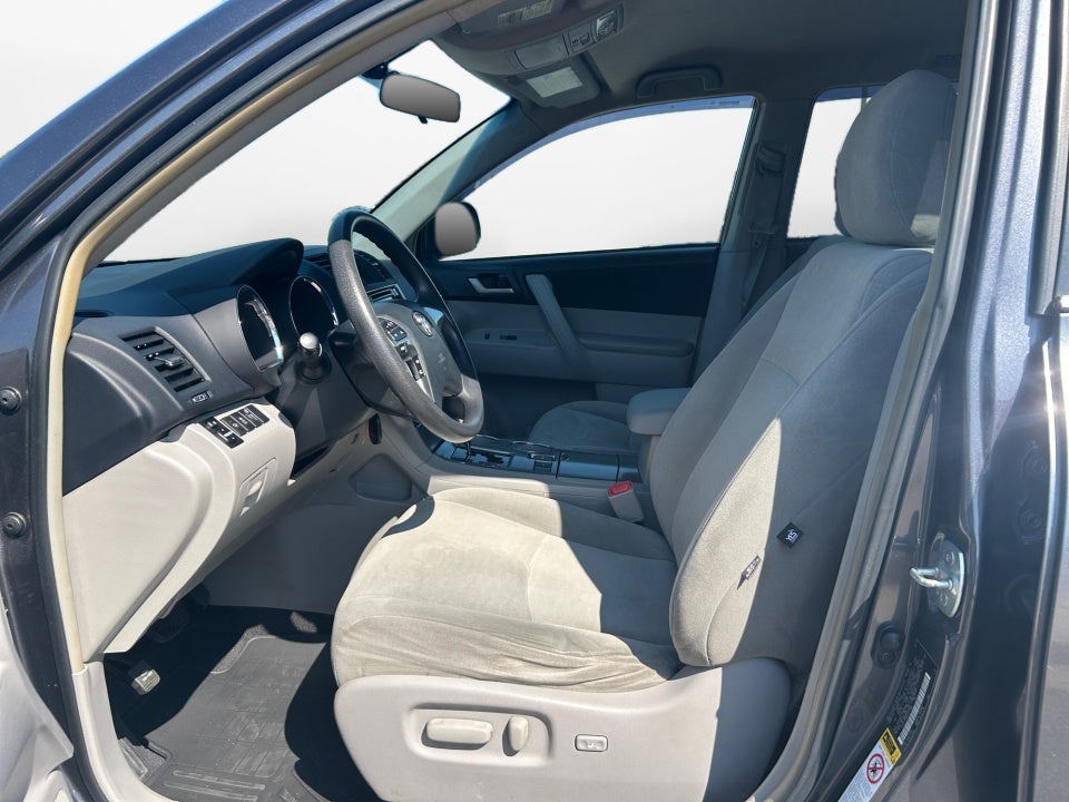 2013 Toyota Highlander Plus