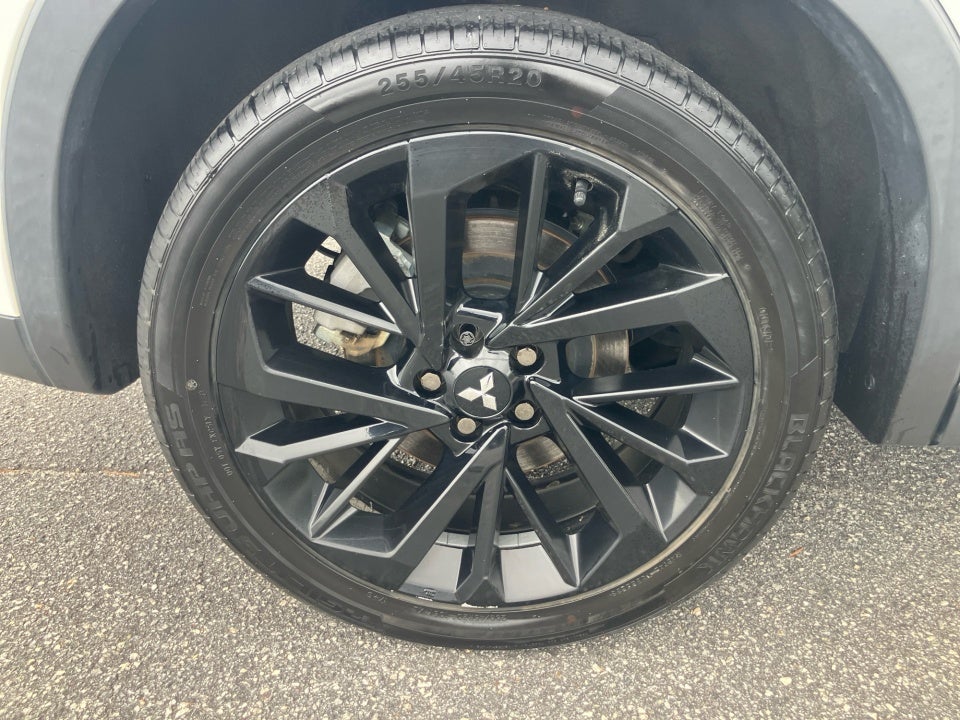 2023 Mitsubishi Outlander SEL