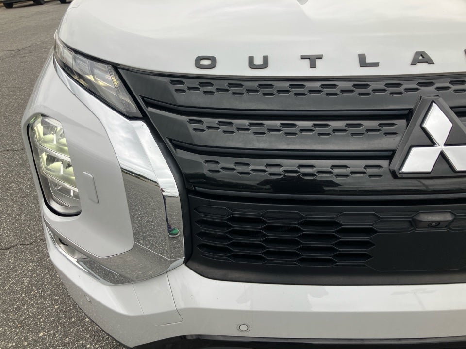 2023 Mitsubishi Outlander SEL