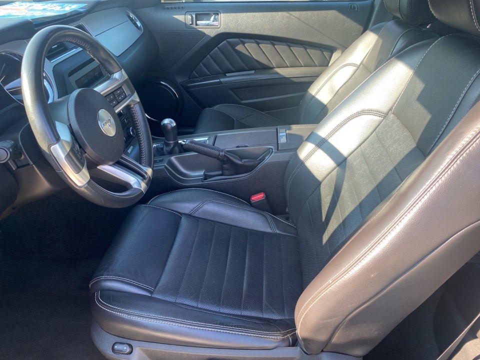 2014 Ford Mustang V6 Premium