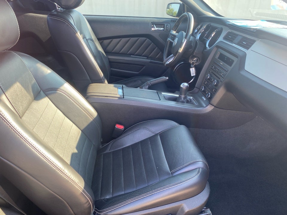 2014 Ford Mustang V6 Premium