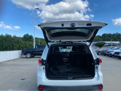 2017 Toyota Highlander SE