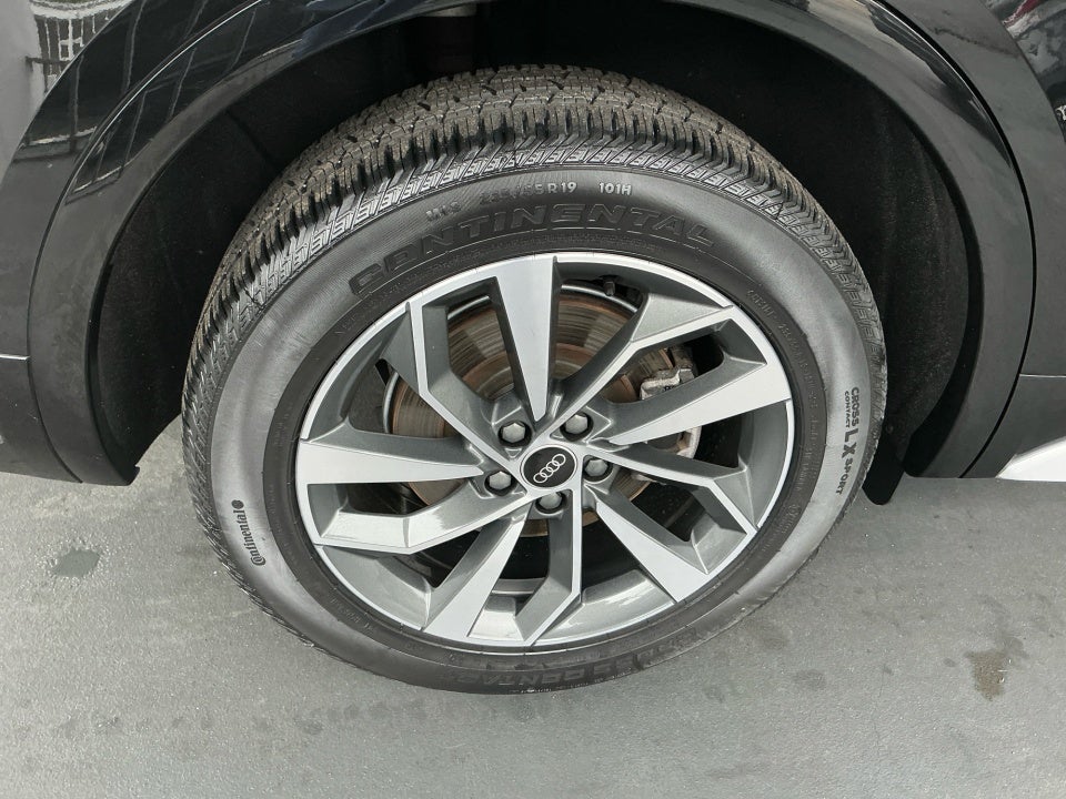 2022 Audi Q5 S line Premium