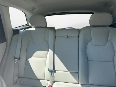 2024 Volvo XC60 Plus Dark Theme