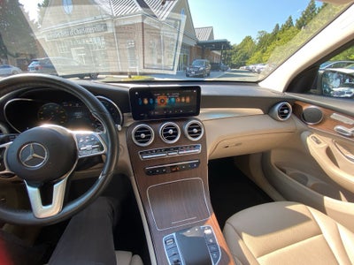 2021 Mercedes-Benz GLC 300 GLC 300
