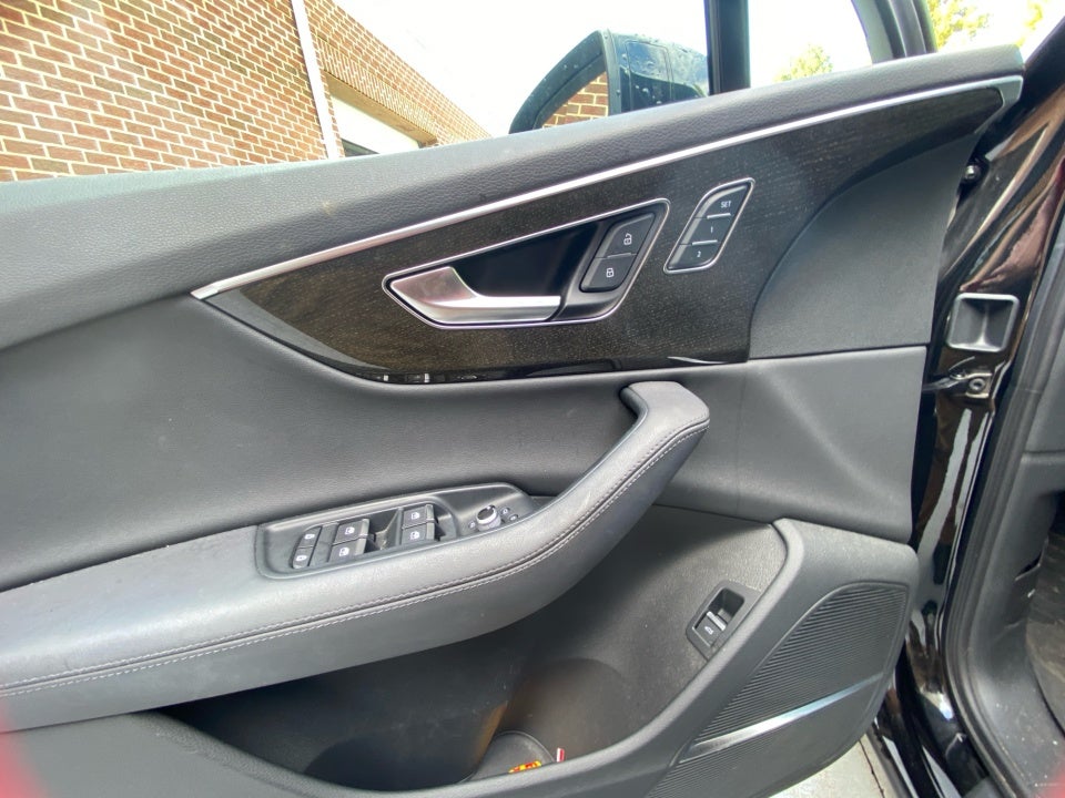 2024 Audi Q7 Premium Plus