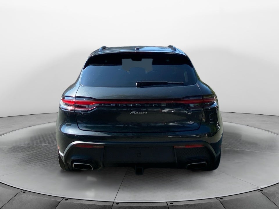 2025 Porsche Macan T