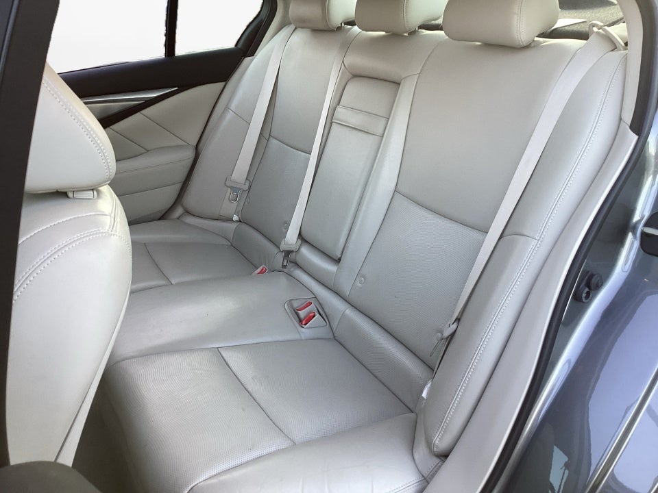 2015 INFINITI Q50 Premium
