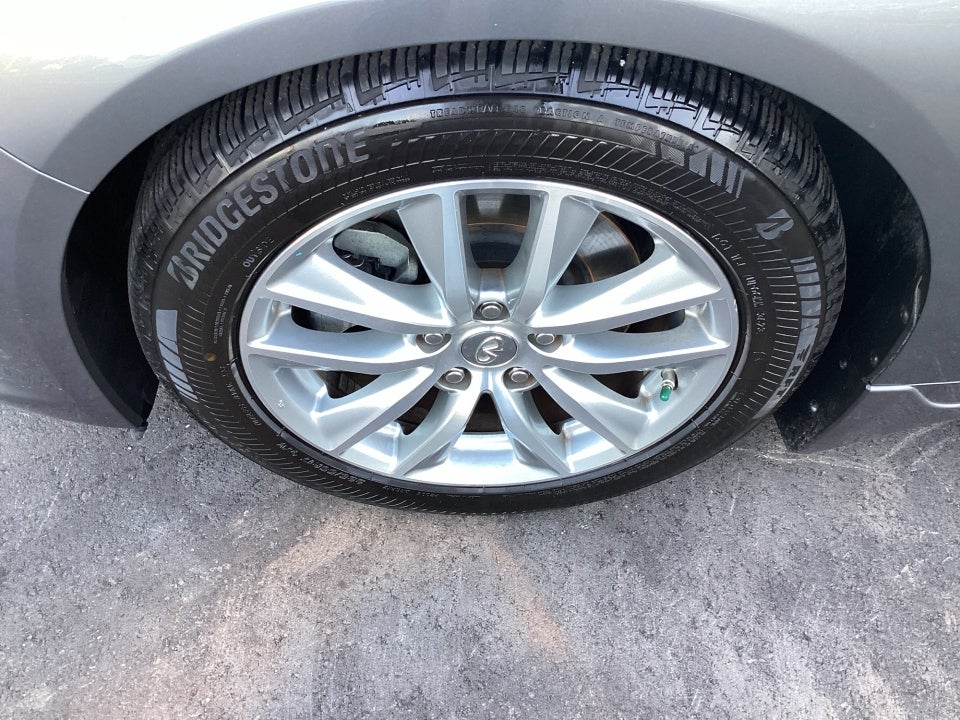 2015 INFINITI Q50 Premium