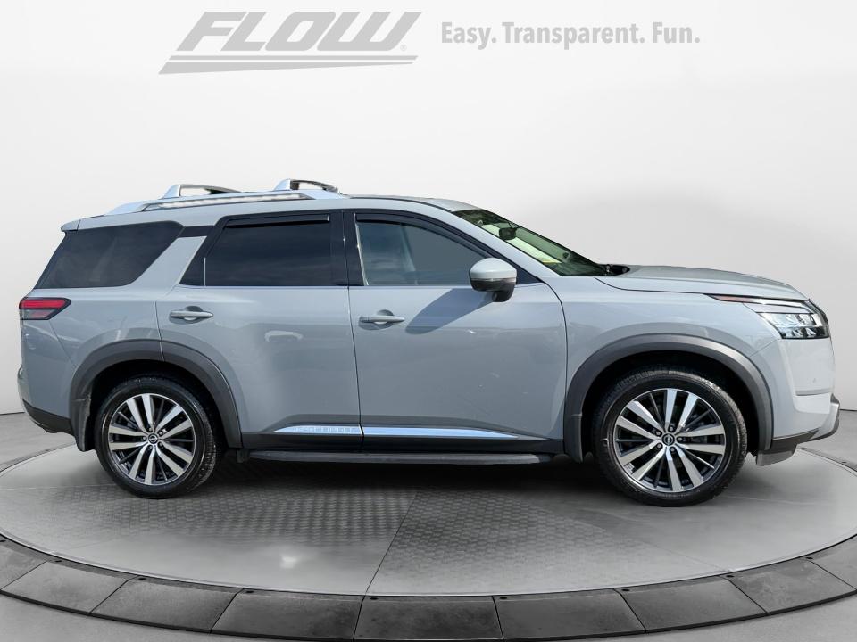 2022 Nissan Pathfinder Platinum