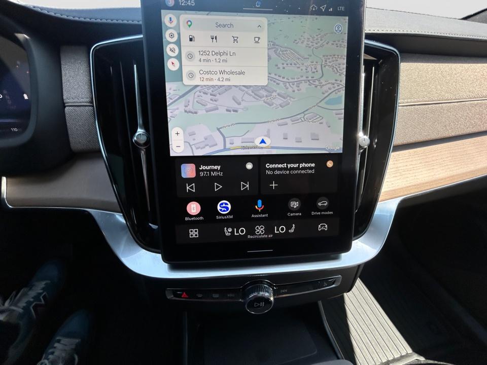 2026 Volvo XC90 Plus
