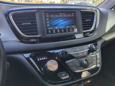 2020 Chrysler Pacifica Touring
