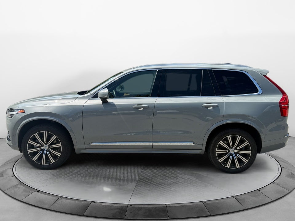 2024 Volvo XC90 Plus Bright Theme