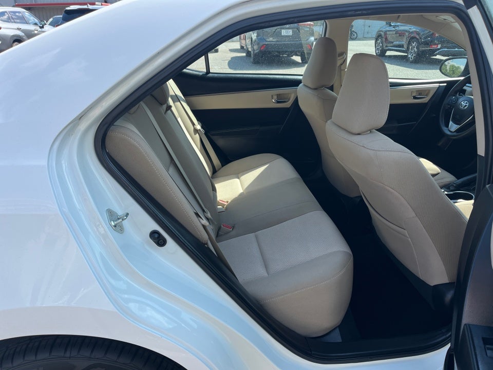 2015 Toyota COROLLA LE