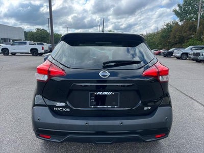 2020 Nissan Kicks SR