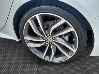 2024 Jaguar XF R-Dynamic SE