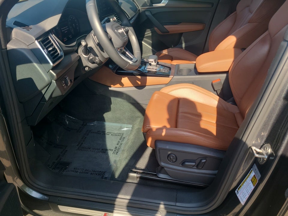 2023 Audi Q5 S line Premium Plus