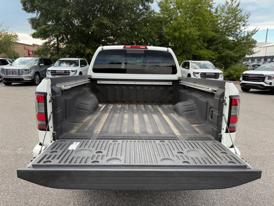 2024 Nissan Frontier SV