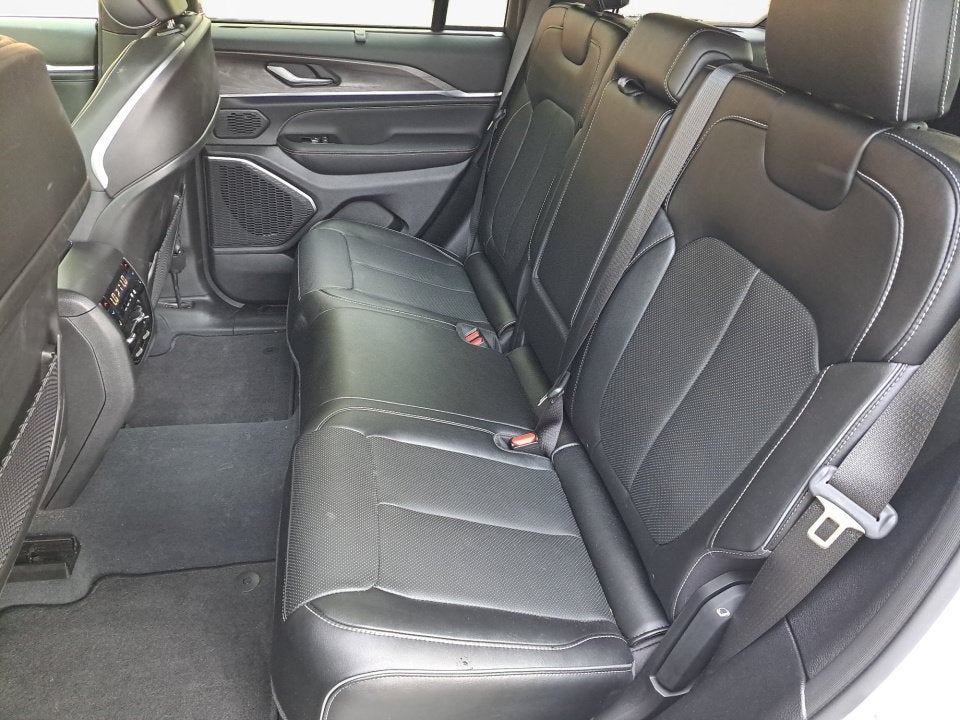2023 Jeep Grand Cherokee Overland 4x4