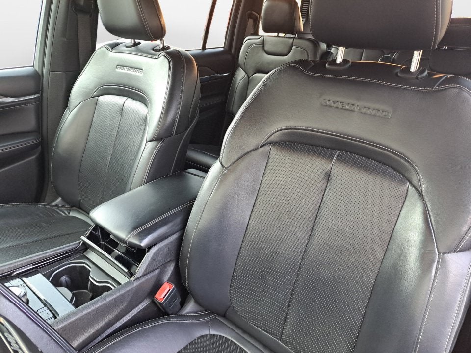 2022 Jeep Grand Cherokee L Overland 4x4