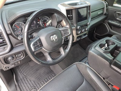 2020 RAM 1500 Laramie Crew Cab 4x4 5'7" Box