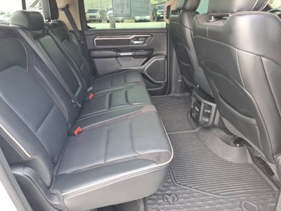 2020 RAM 1500 Laramie Crew Cab 4x4 5'7" Box