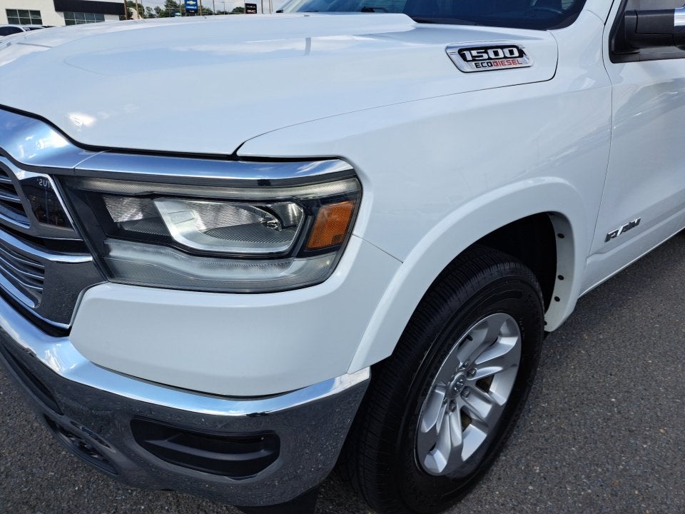 2020 RAM 1500 Laramie Crew Cab 4x4 5'7" Box