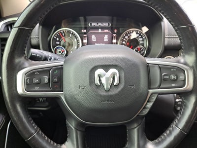 2020 RAM 1500 Laramie Crew Cab 4x4 5'7" Box