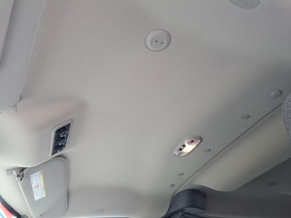 2024 Chevrolet Express Passenger 3500 1LT