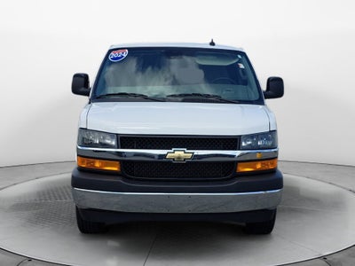 2024 Chevrolet Express Passenger 3500 1LT