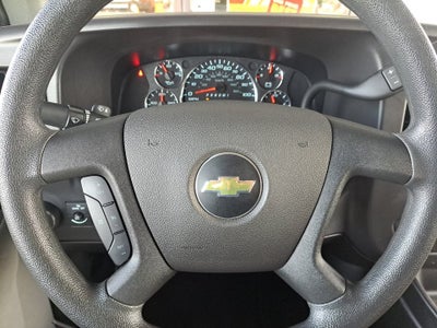2024 Chevrolet Express Passenger 3500 1LT