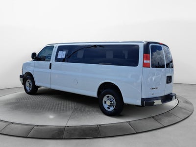 2024 Chevrolet Express Passenger 3500 1LT