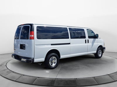 2024 Chevrolet Express Passenger 3500 1LT