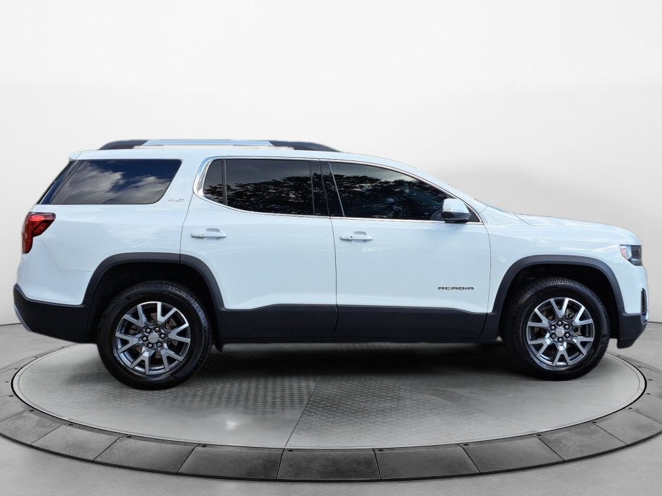 2022 GMC Acadia SLT