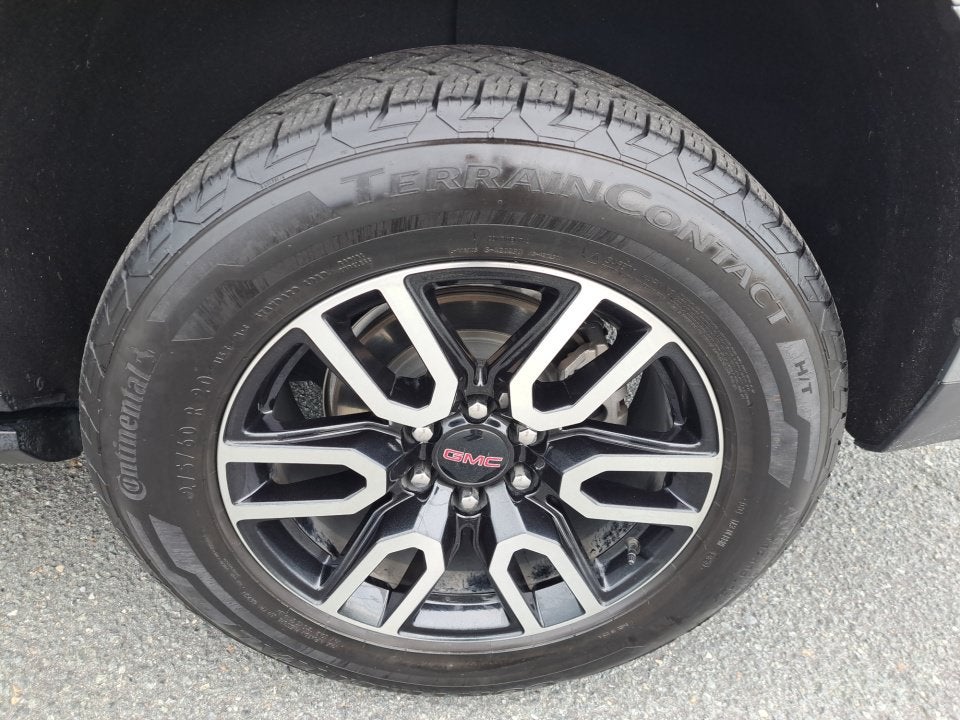 2023 GMC Yukon AT4
