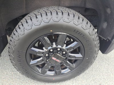 2024 GMC Sierra 2500 HD AT4