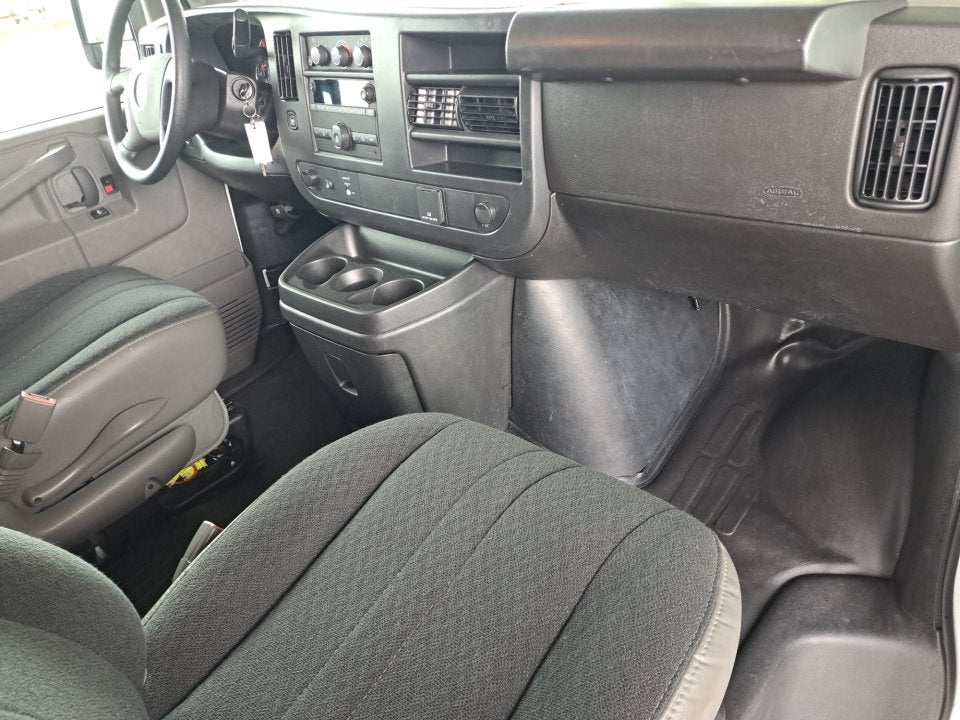 2025 GMC Savana Cargo Work Van