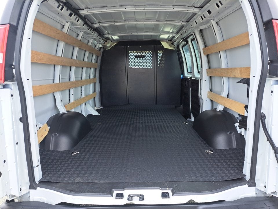 2025 GMC Savana Cargo Work Van