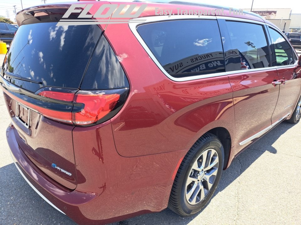 2021 Chrysler Pacifica Hybrid Pinnacle