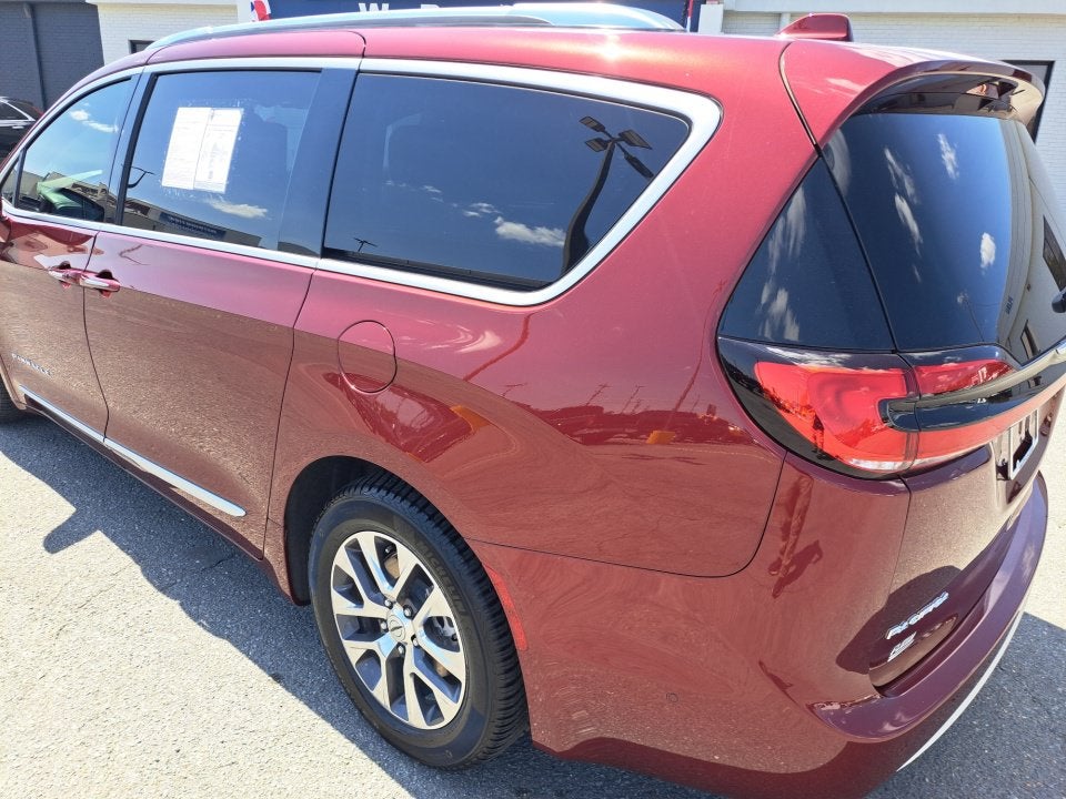 2021 Chrysler Pacifica Hybrid Pinnacle