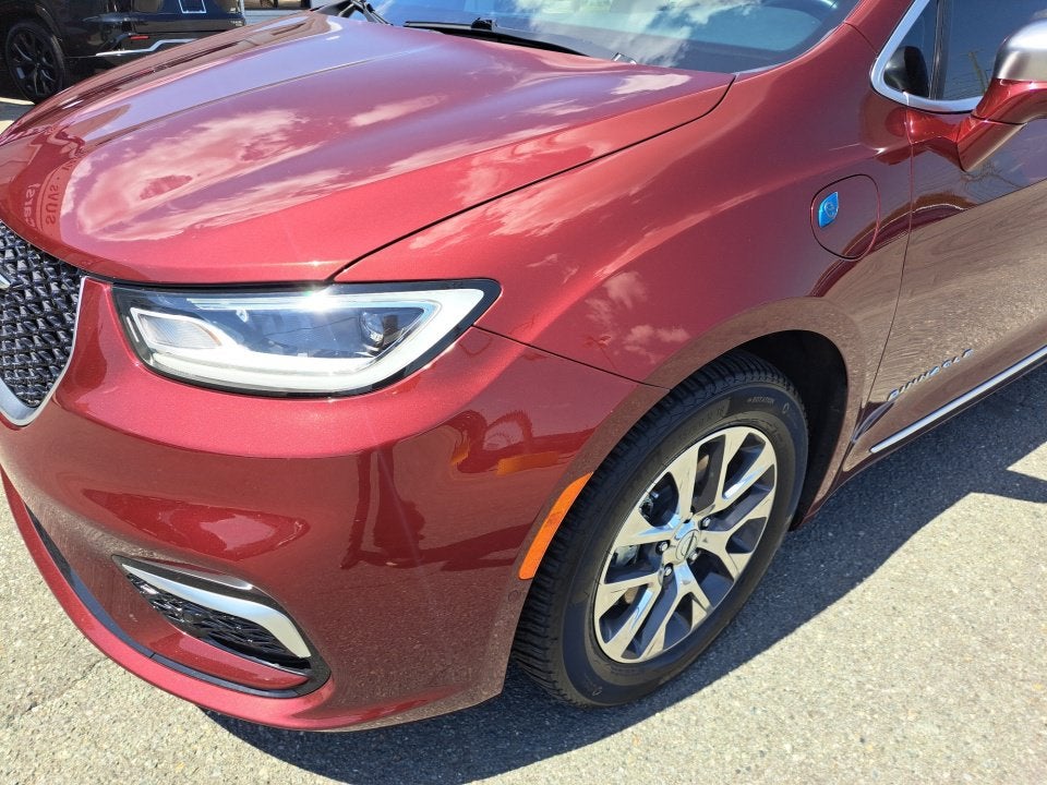 2021 Chrysler Pacifica Hybrid Pinnacle