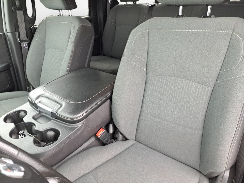 2022 RAM 2500 Tradesman Crew Cab 4x4 6'4" Box