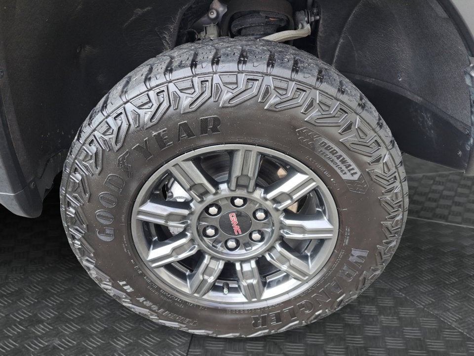2024 GMC Sierra 1500 AT4X