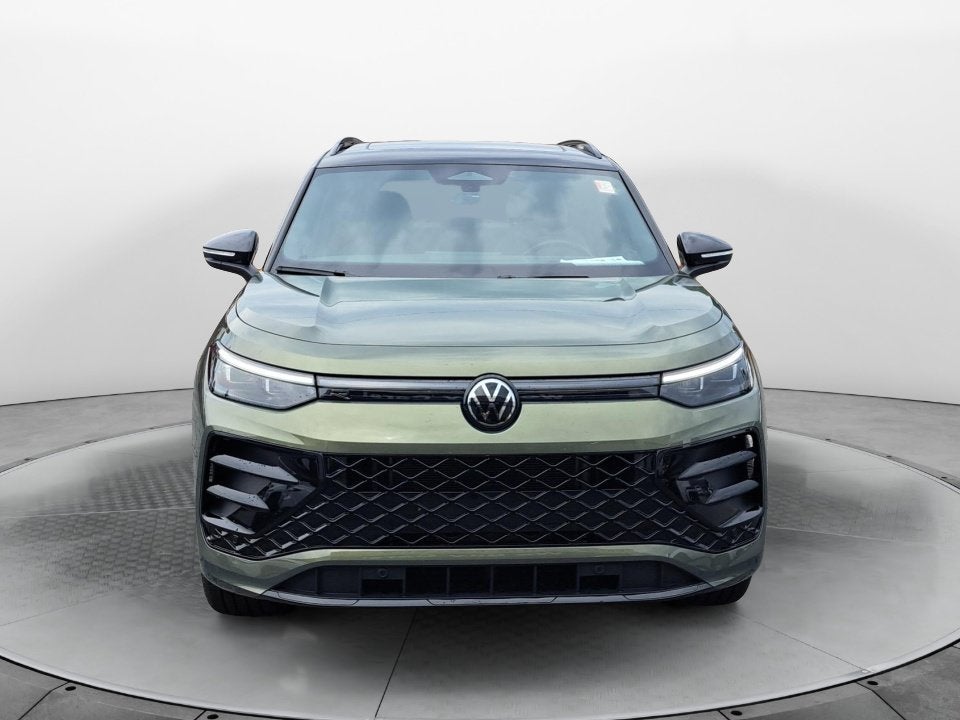 2025 Volkswagen Tiguan 2.0T SE R-Line Black