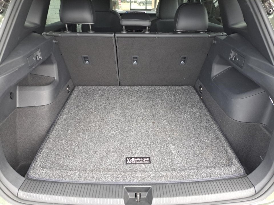 2025 Volkswagen Tiguan 2.0T SE R-Line Black