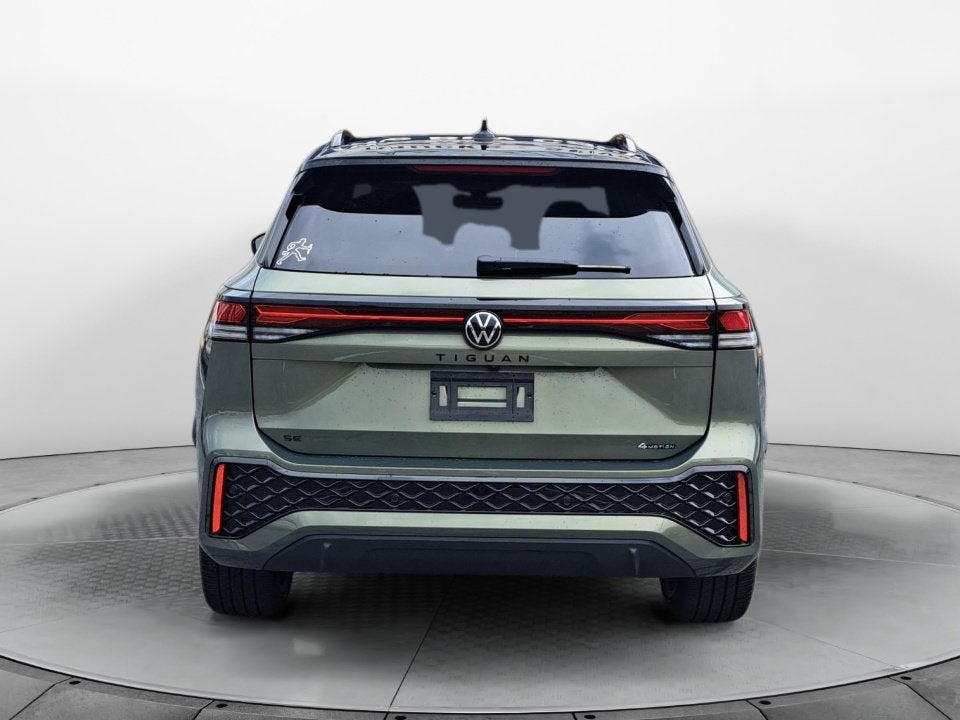 2025 Volkswagen Tiguan 2.0T SE R-Line Black