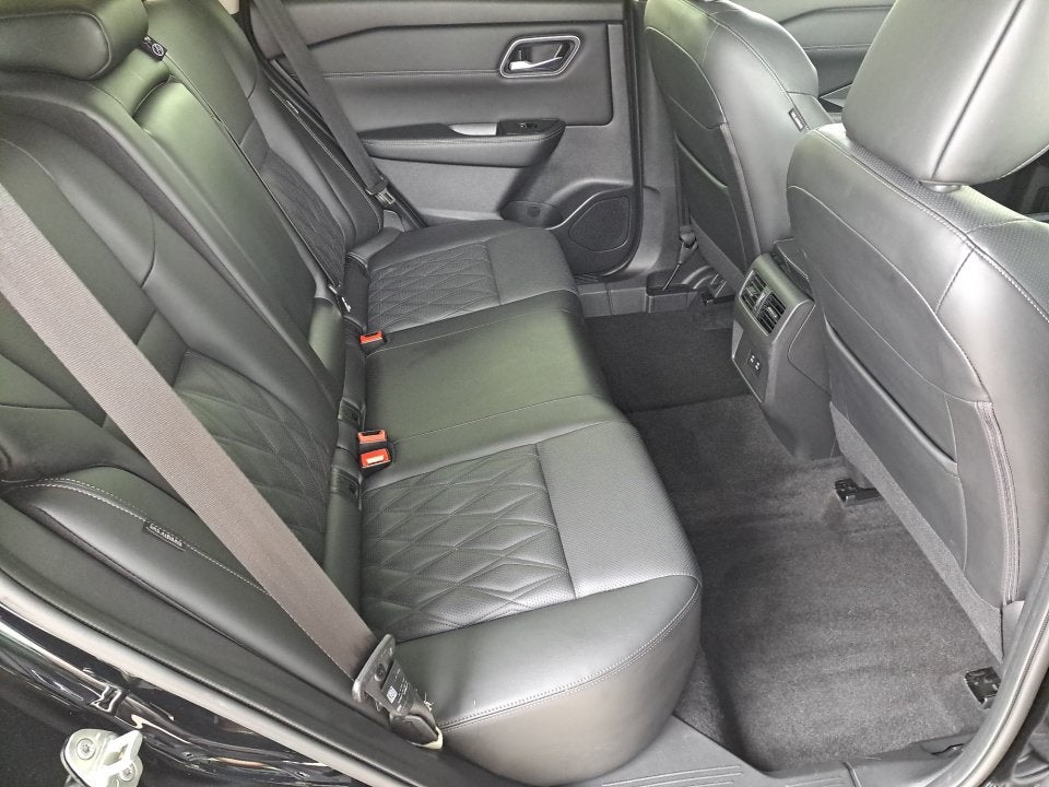 2025 Nissan Rogue Platinum FWD