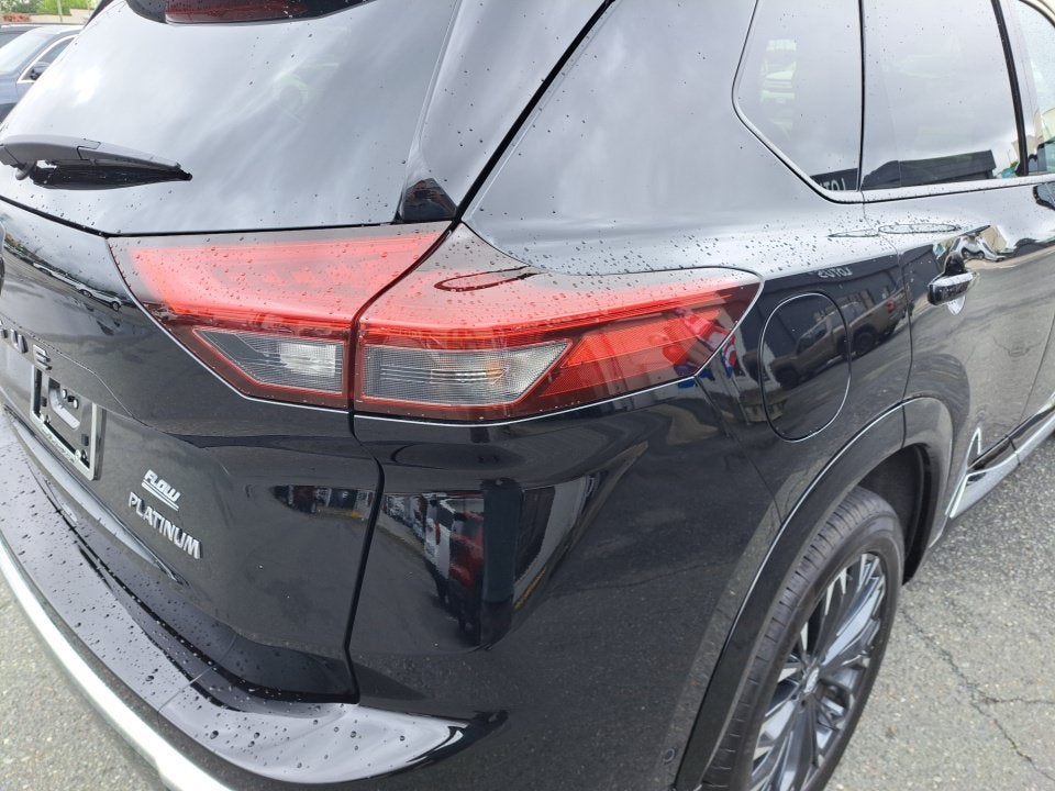 2025 Nissan Rogue Platinum FWD